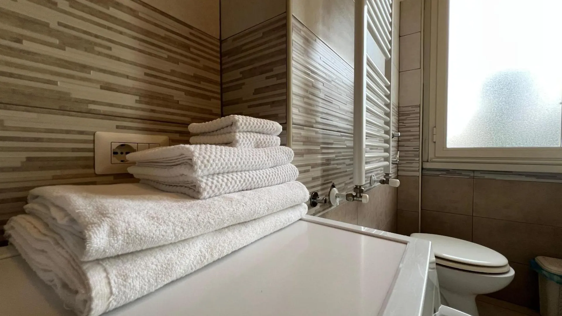 شقة A Casa Di Giulia مونزا